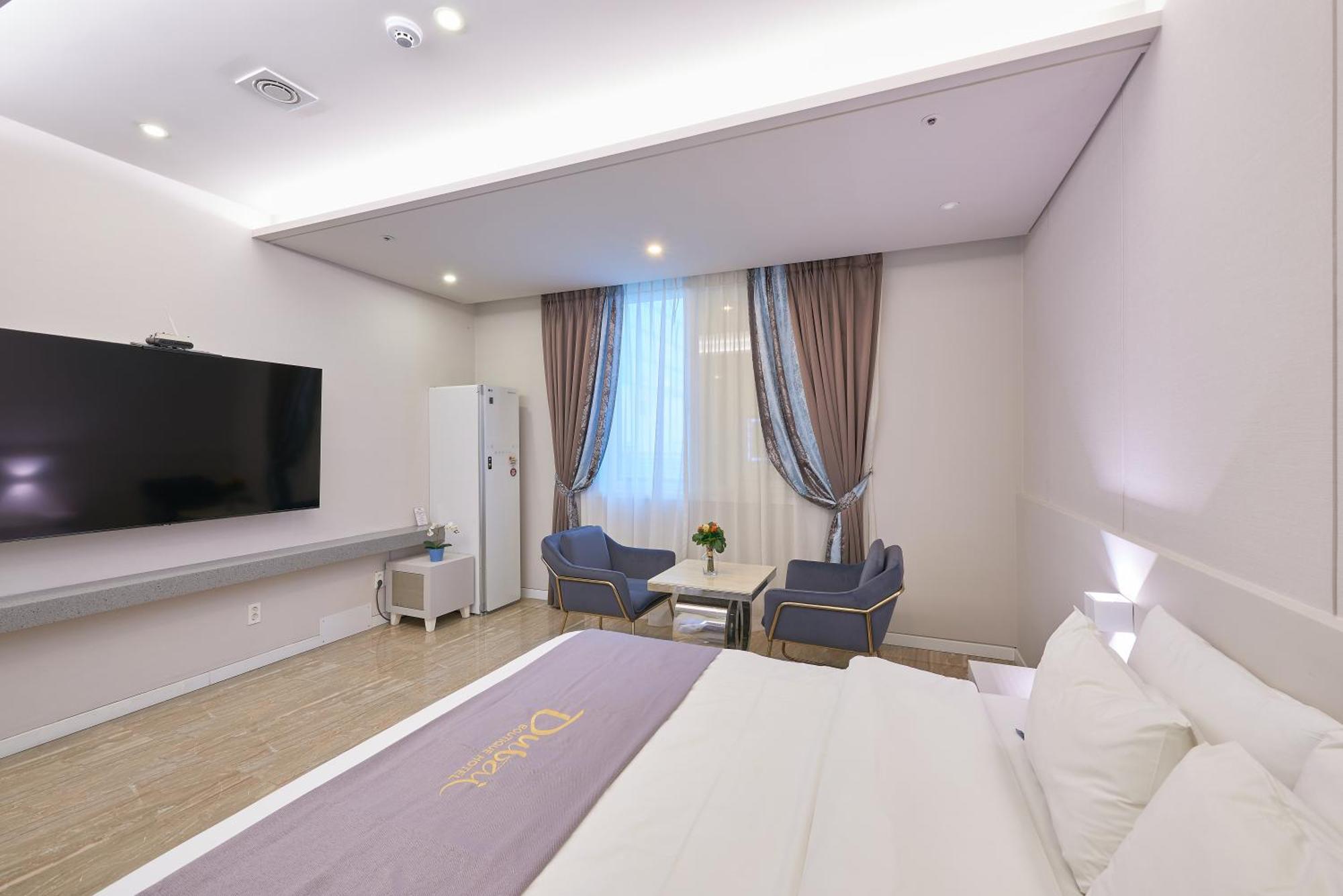 Dubai Hotel Gwangju Metropolitan City Екстериор снимка